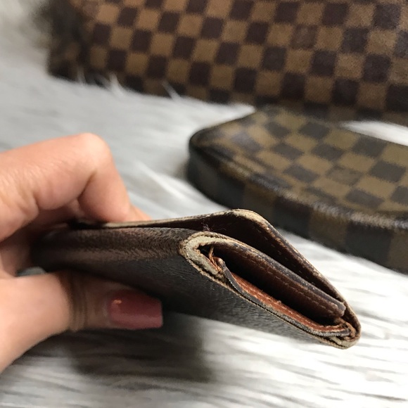 AUTH Louis Vuitton 4-Key Holder TH1001 - Picture 4 of 8